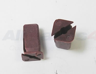 Floor Plastic Insert X10 (Britpart) CZA4705L