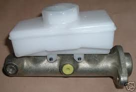 MASTER CYLINDER