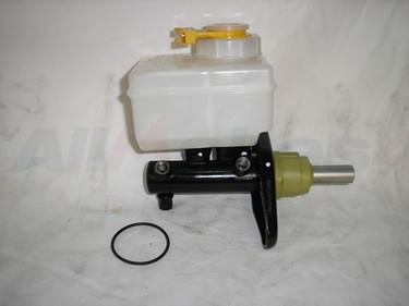 DEFENDER 300TDI BRAKE MASTER CYLINDER LR013018